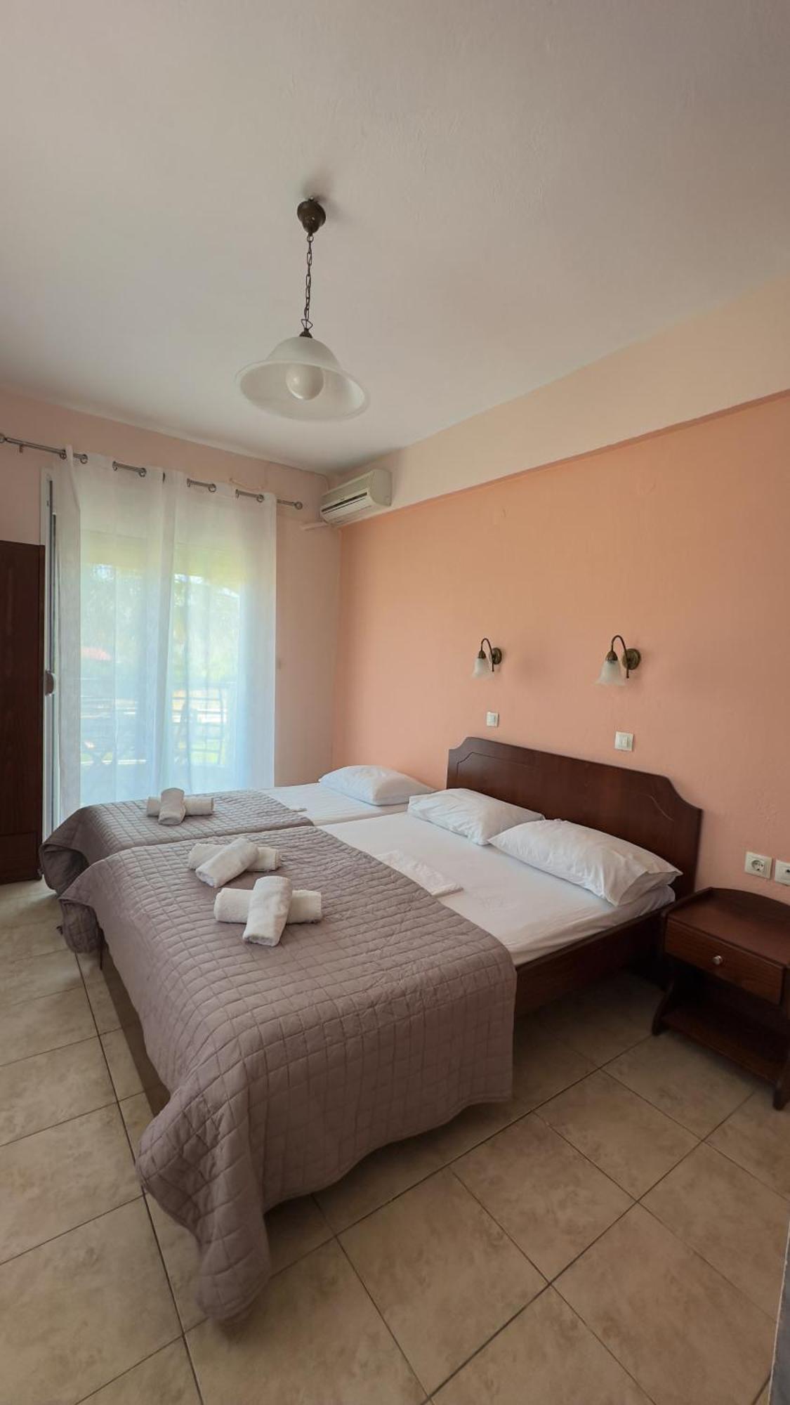 Tsipos Rooms Ставрос Экстерьер фото